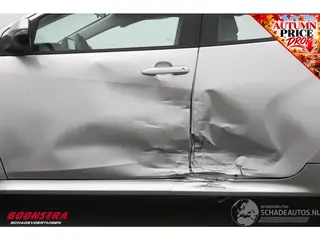 Toyota Yaris 2023 photo 6