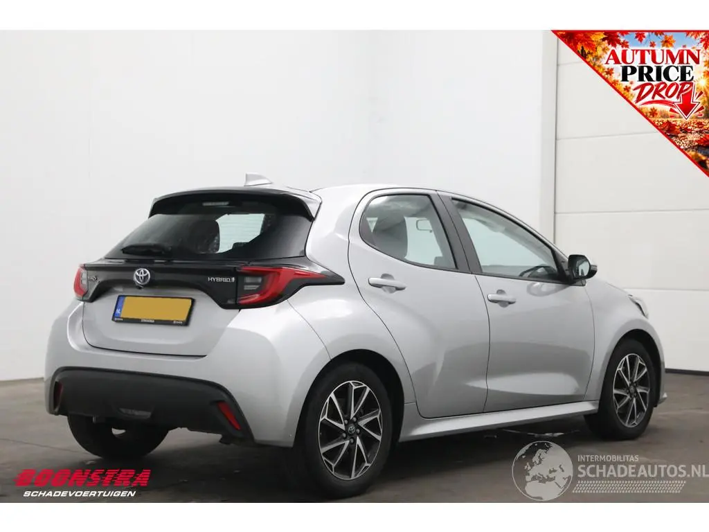 Toyota Yaris 2023 photo 3