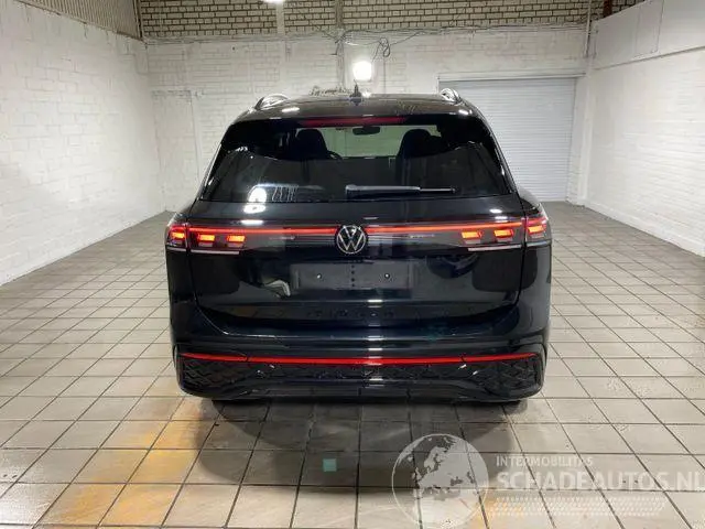 Volkswagen Tiguan 2025 фото 10