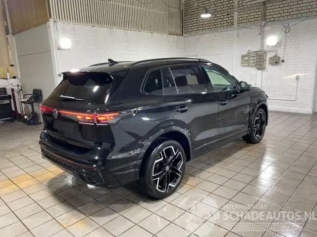 Volkswagen Tiguan 2025 фото 8