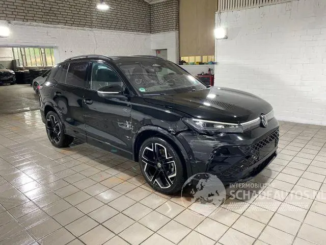 Volkswagen Tiguan 2025 фото 7