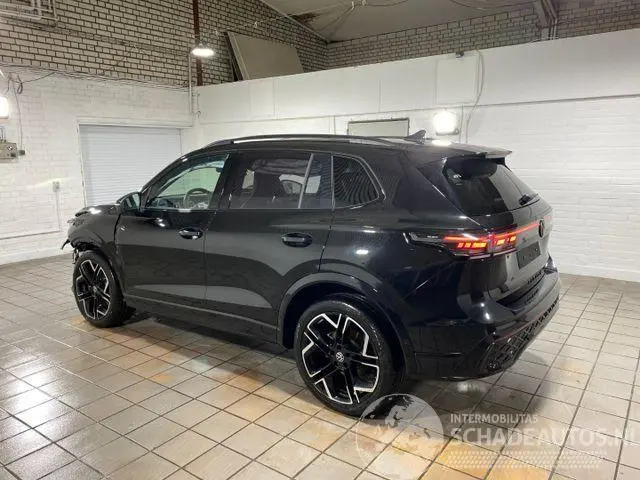 Volkswagen Tiguan 2025 фото 2