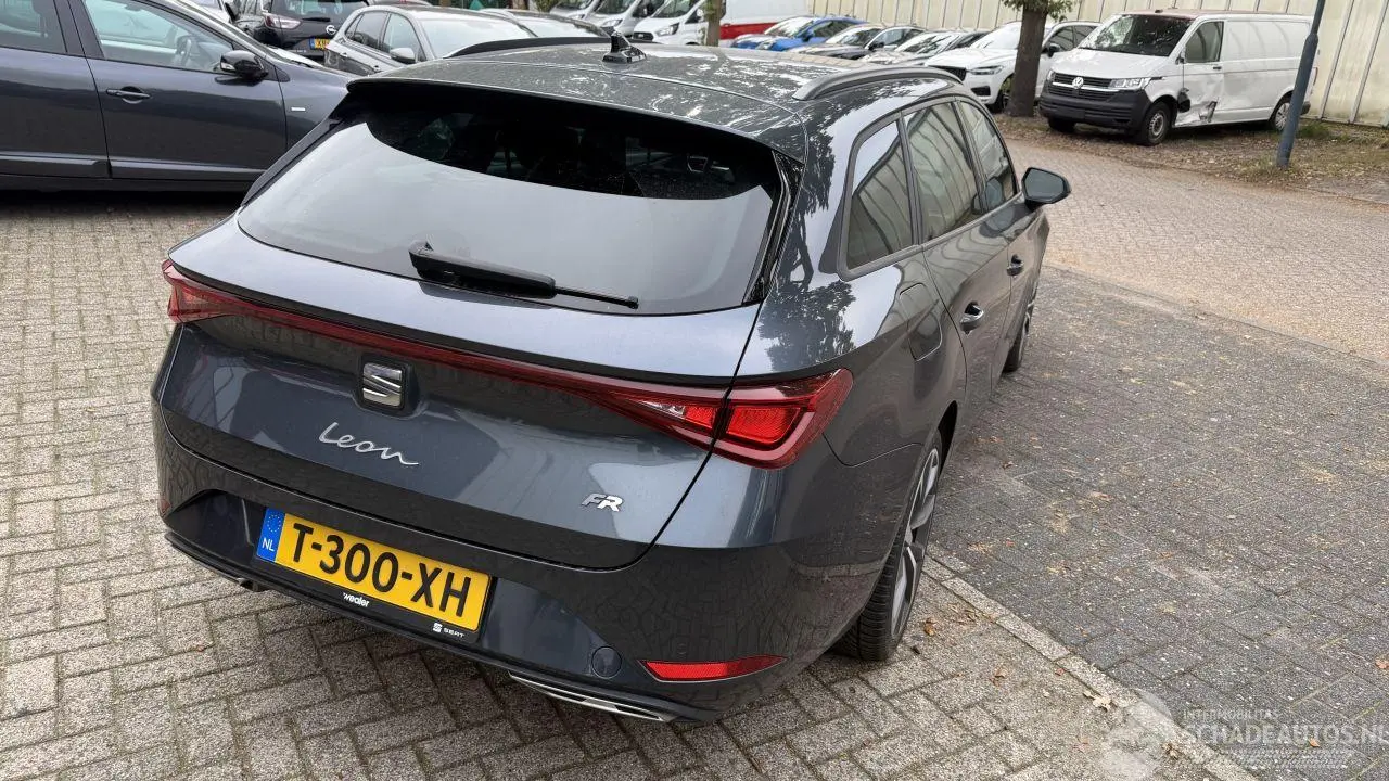 Seat Leon 2023 фото 6