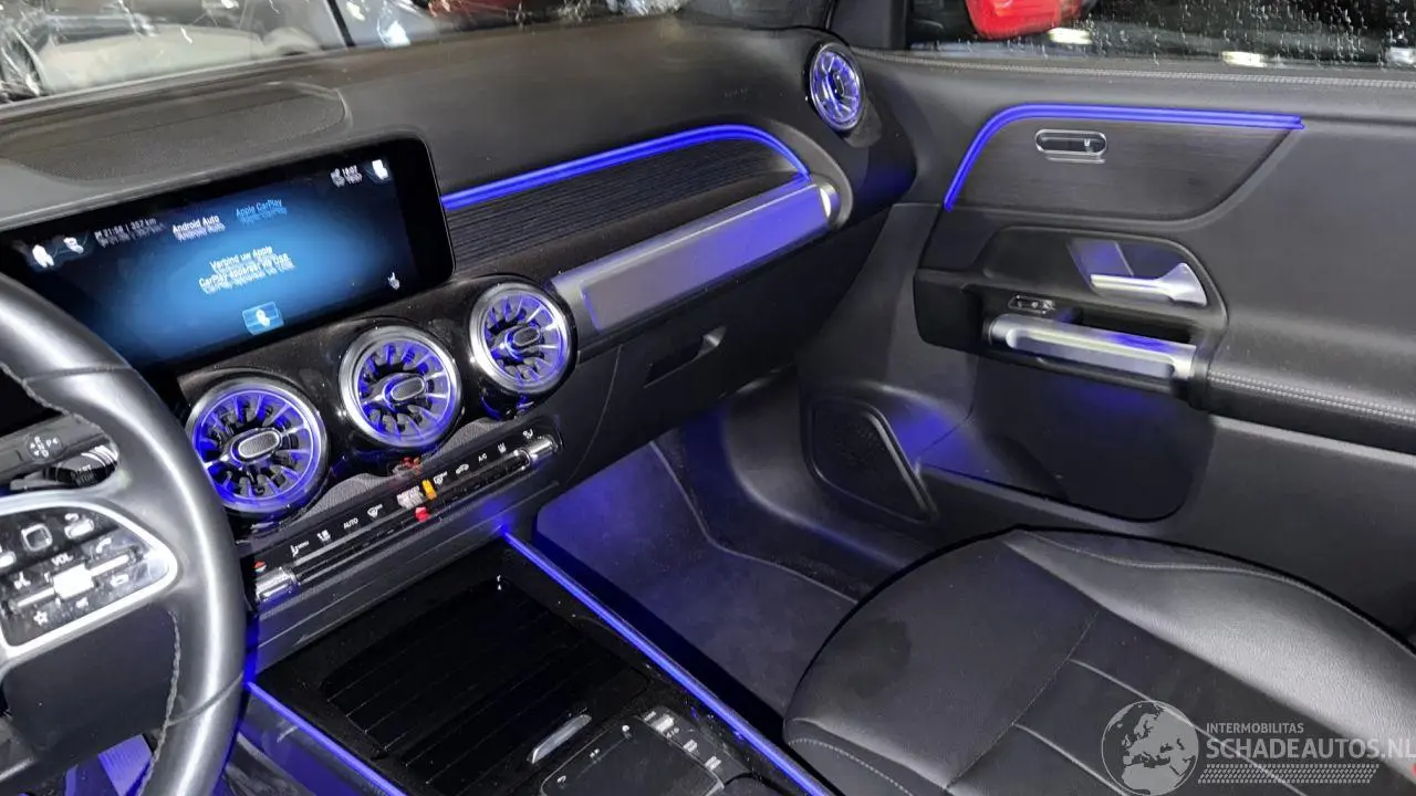 Mercedes EQB 2022 photo 7