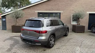 Mercedes EQB 2022 photo 2