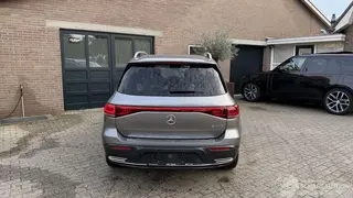 Mercedes EQB 2022 photo 11