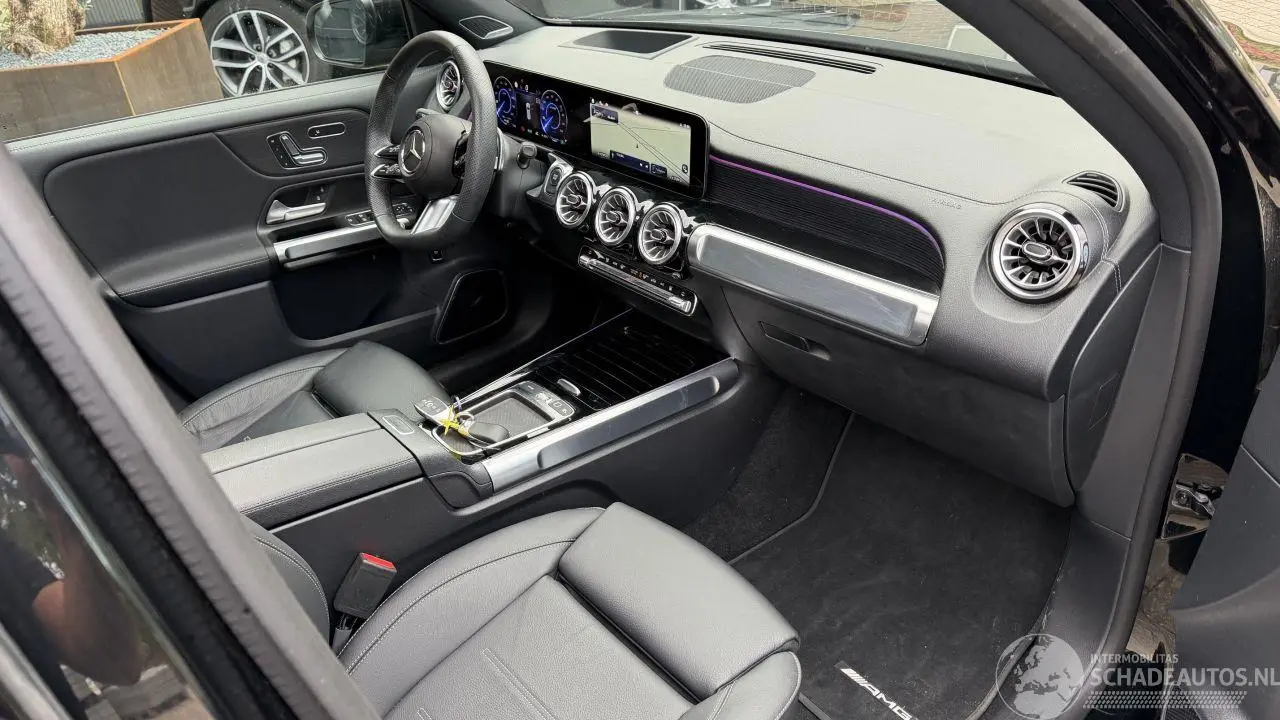 Mercedes EQB 2025 photo 3