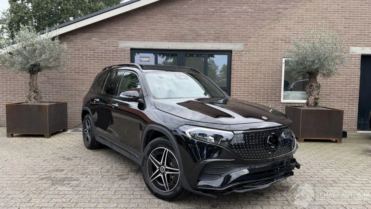 Mercedes EQB 2025 photo 10