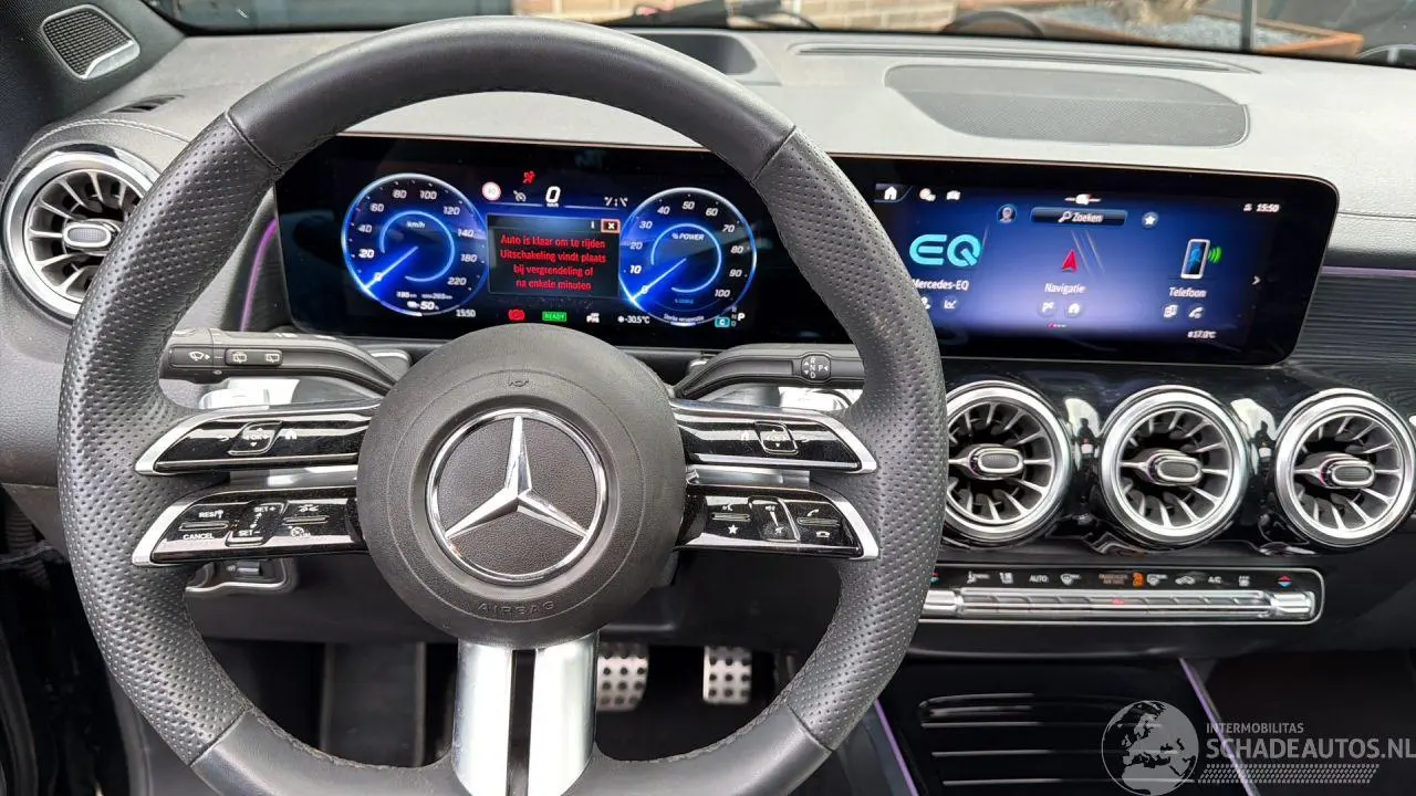 Mercedes EQB 2025 photo 6