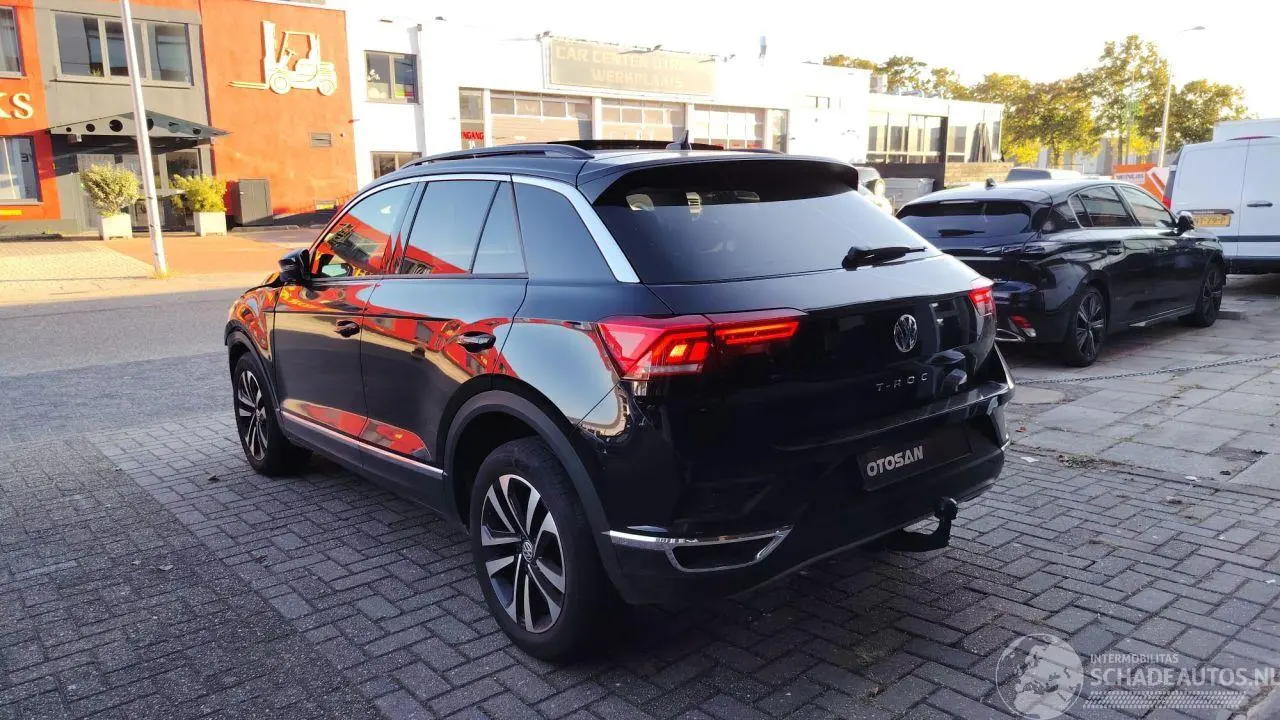 Volkswagen T-Roc 2020 photo 6
