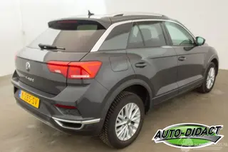 Volkswagen T-Roc 2021 photo 4
