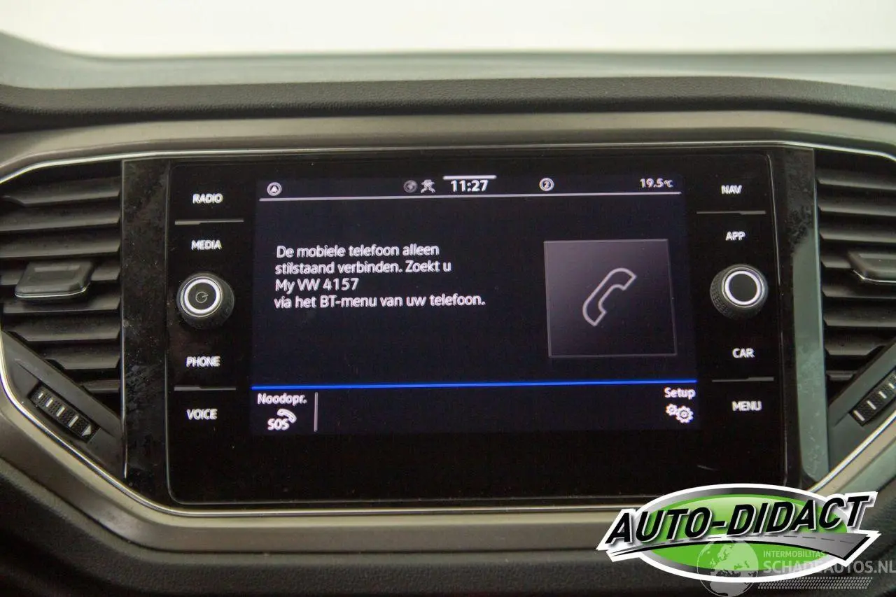 Volkswagen T-Roc 2021 photo 9