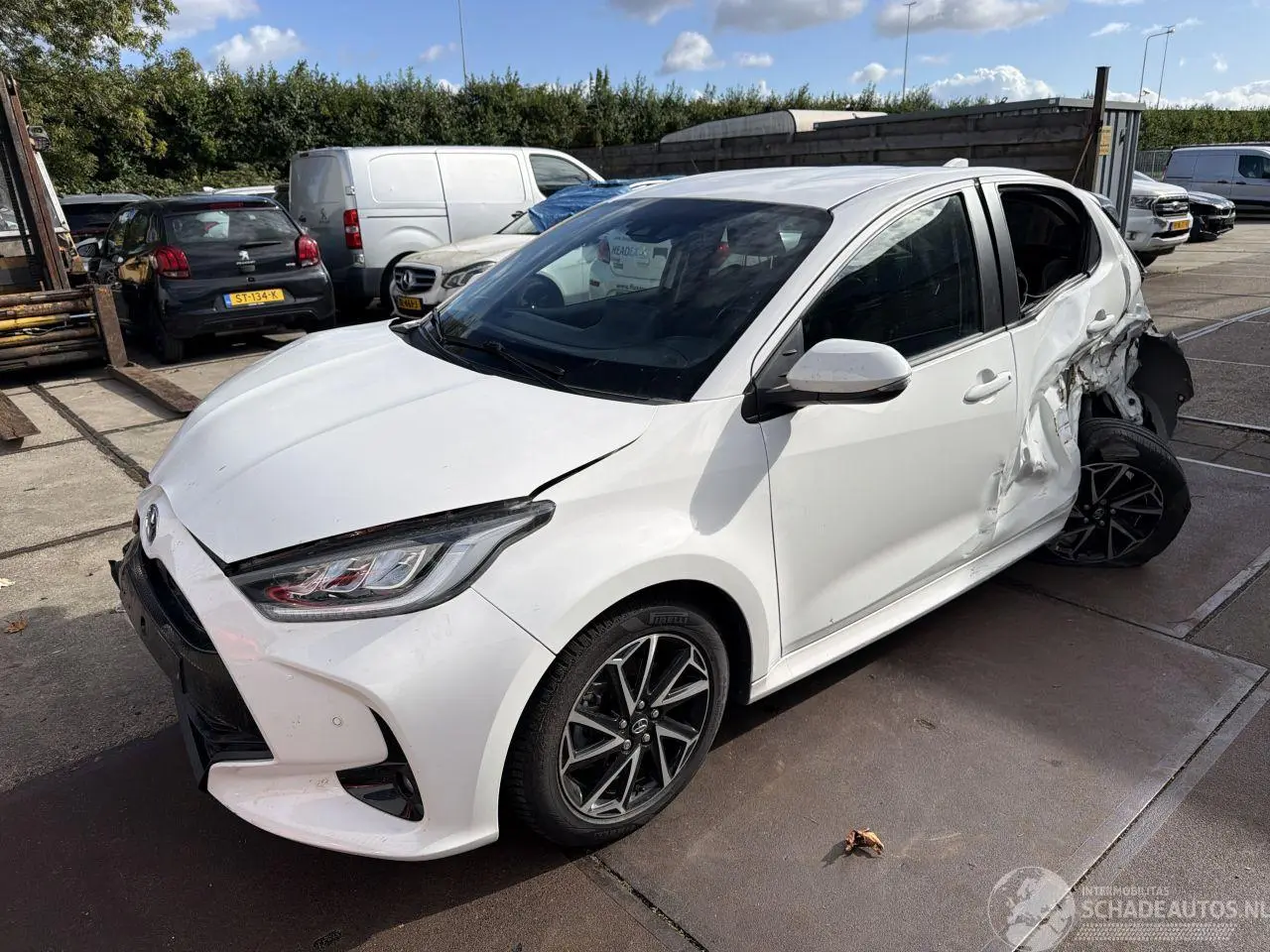 Toyota Yaris 2022 photo 4