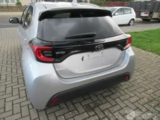 Toyota Yaris 2024 photo 8