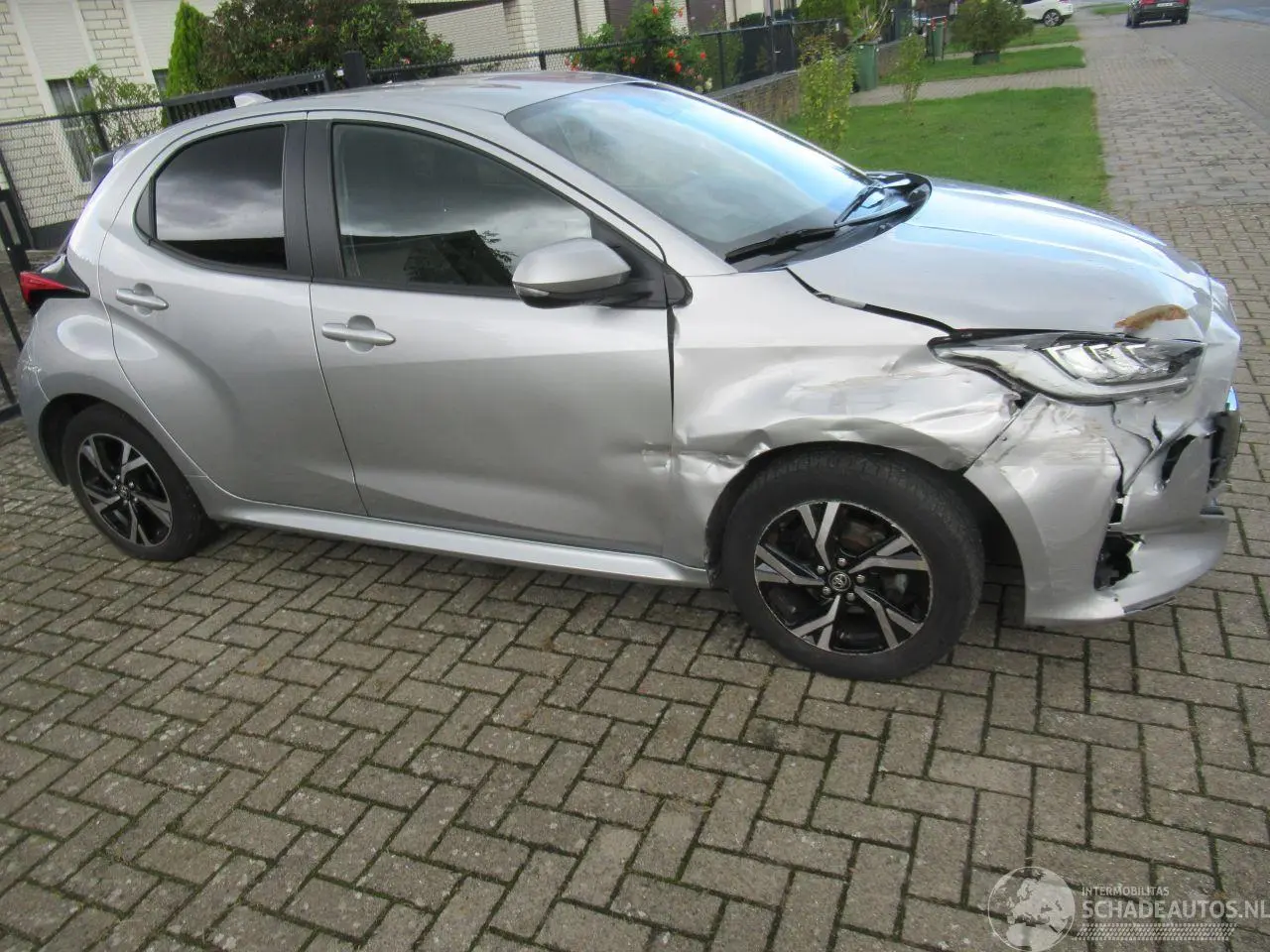 Toyota Yaris 2024 photo 4