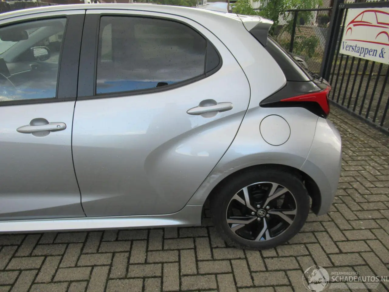 Toyota Yaris 2024 photo 10