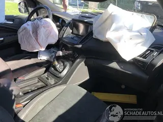 Ford Kuga 2019 фото 5