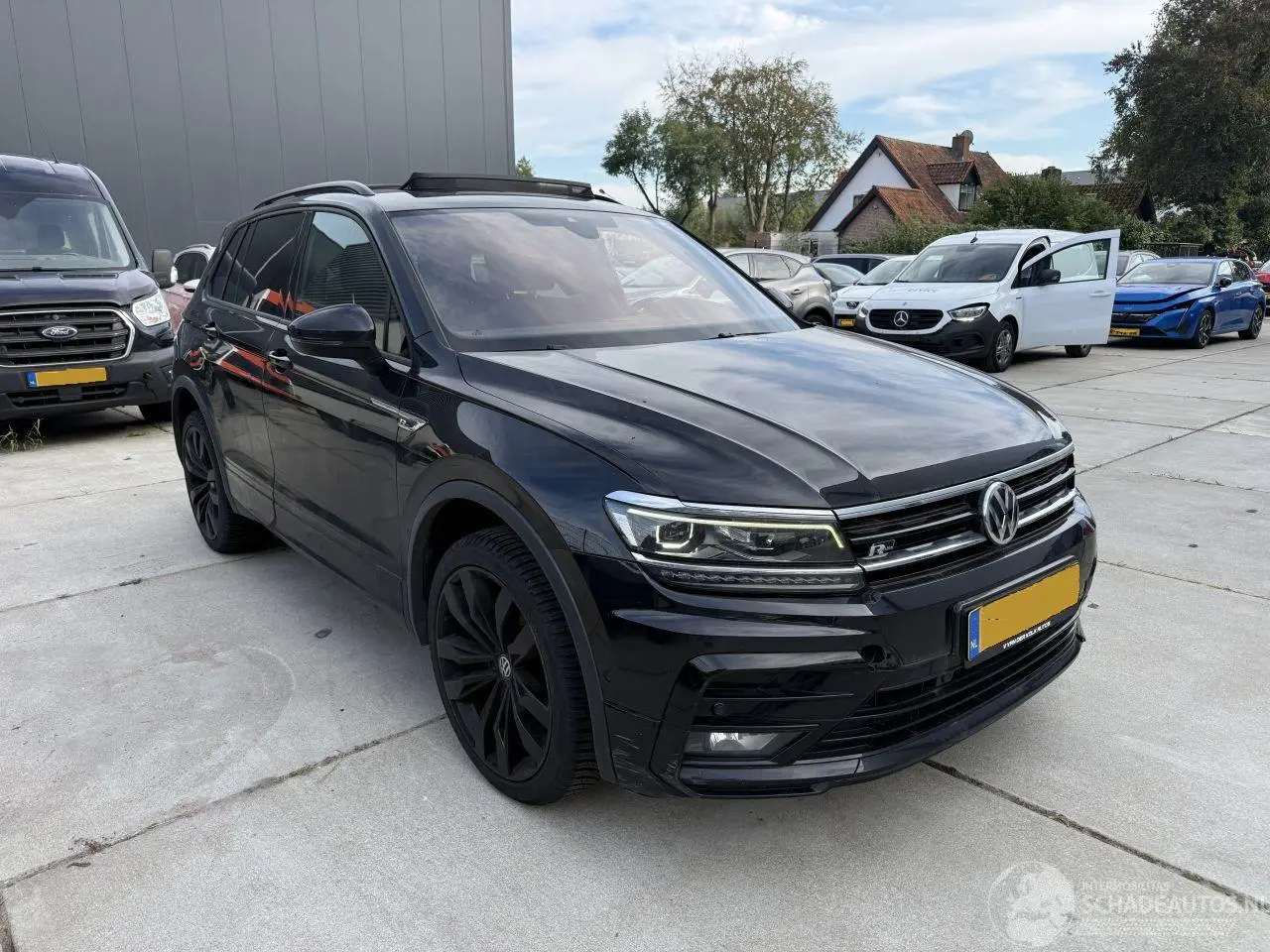 Volkswagen Tiguan 2020 фото 2