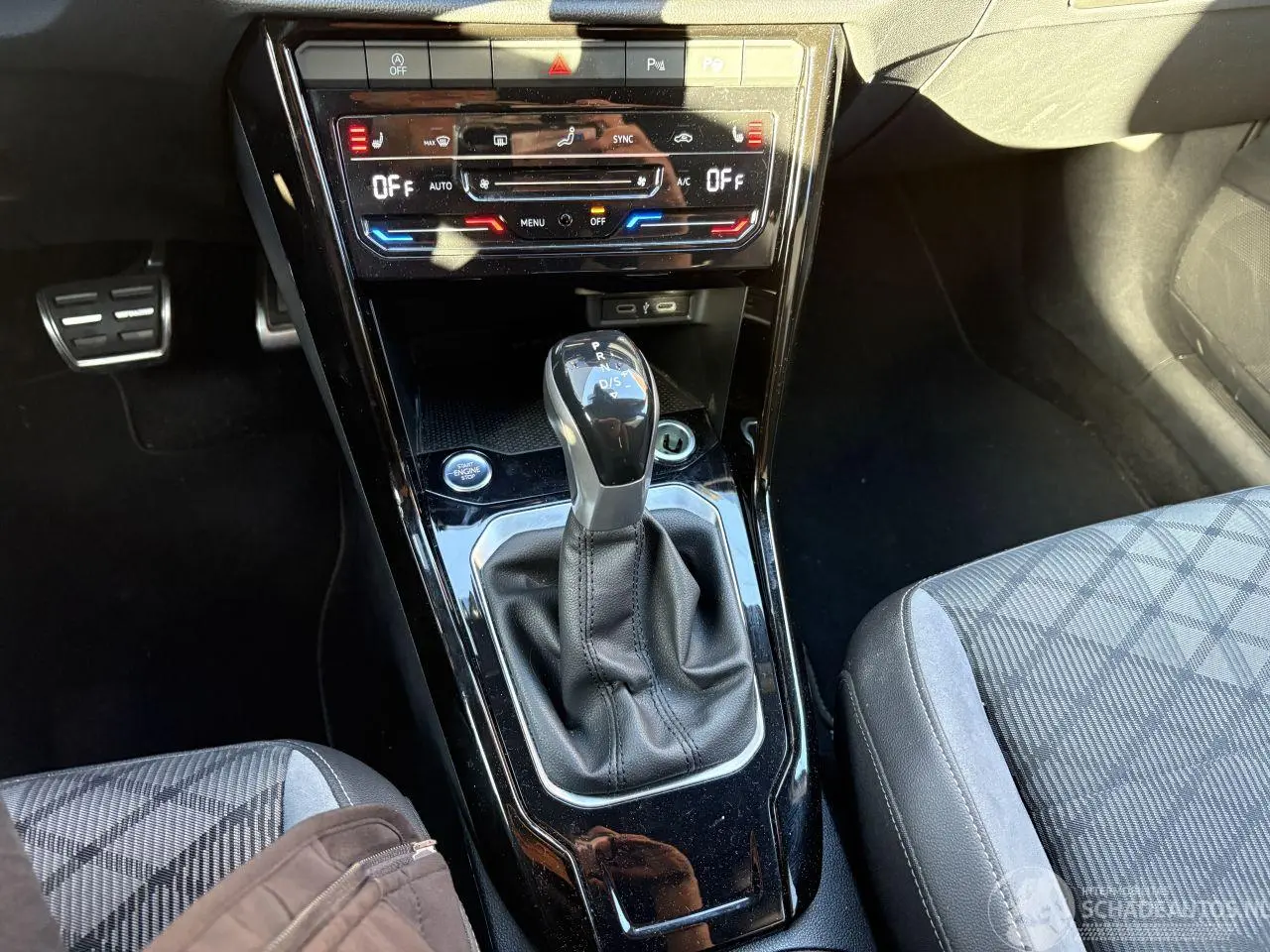 Volkswagen T-Roc 2022 фото 9