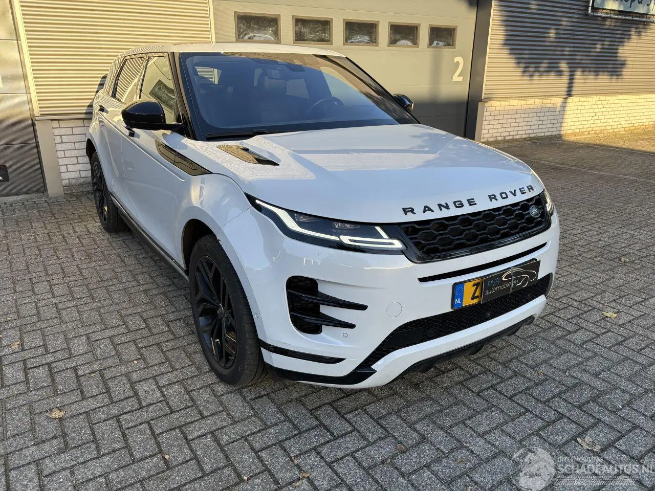 Land Rover Range Rover Evoque 2019 photo 3