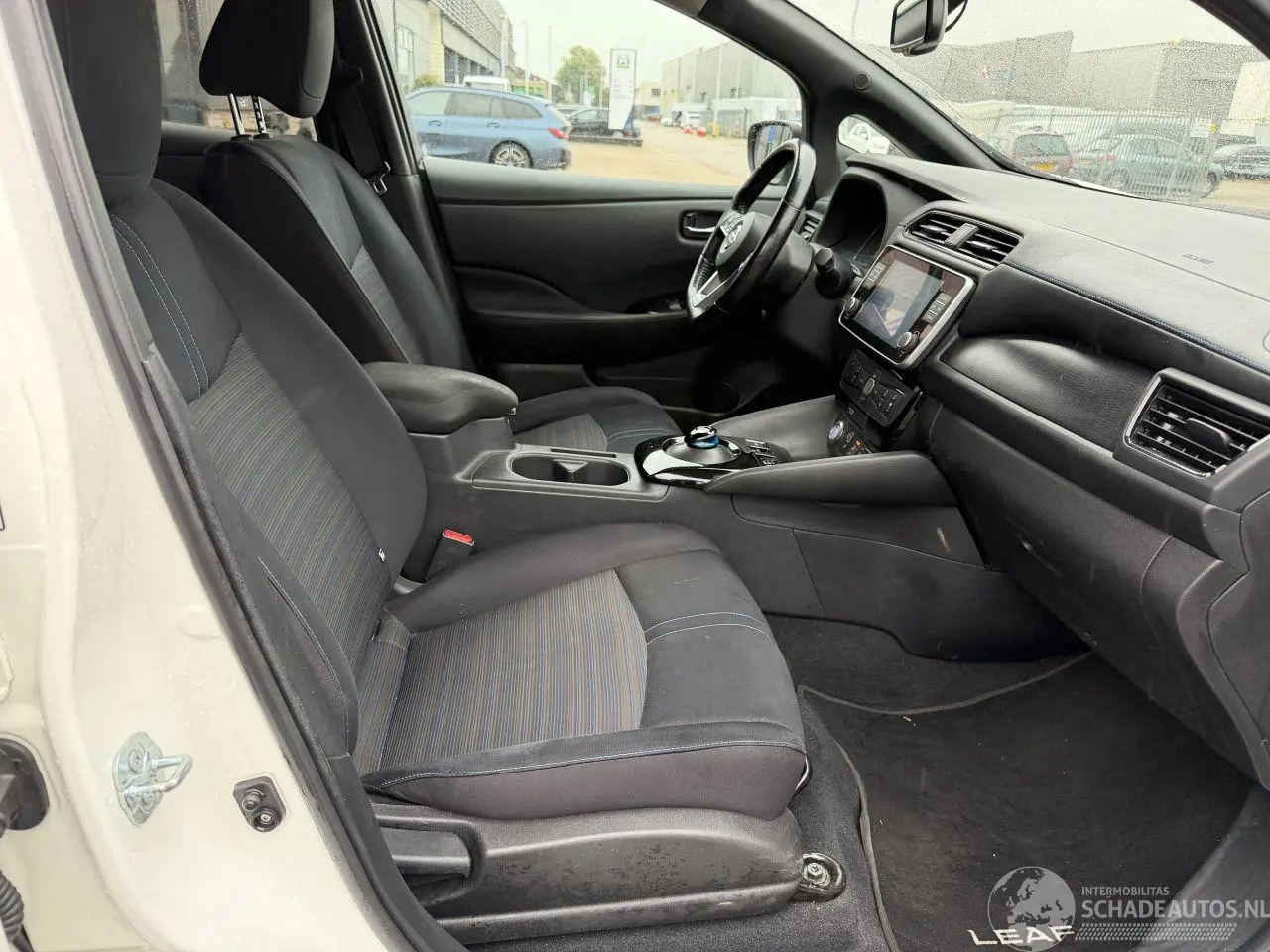 Nissan Leaf 2020 фото 12
