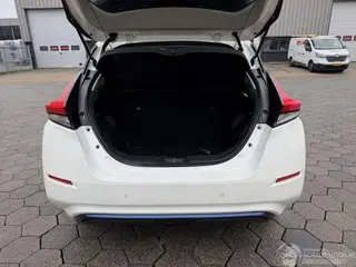 Nissan Leaf 2020 фото 7