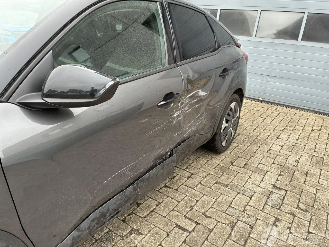 Citroën C4 2023 photo 4