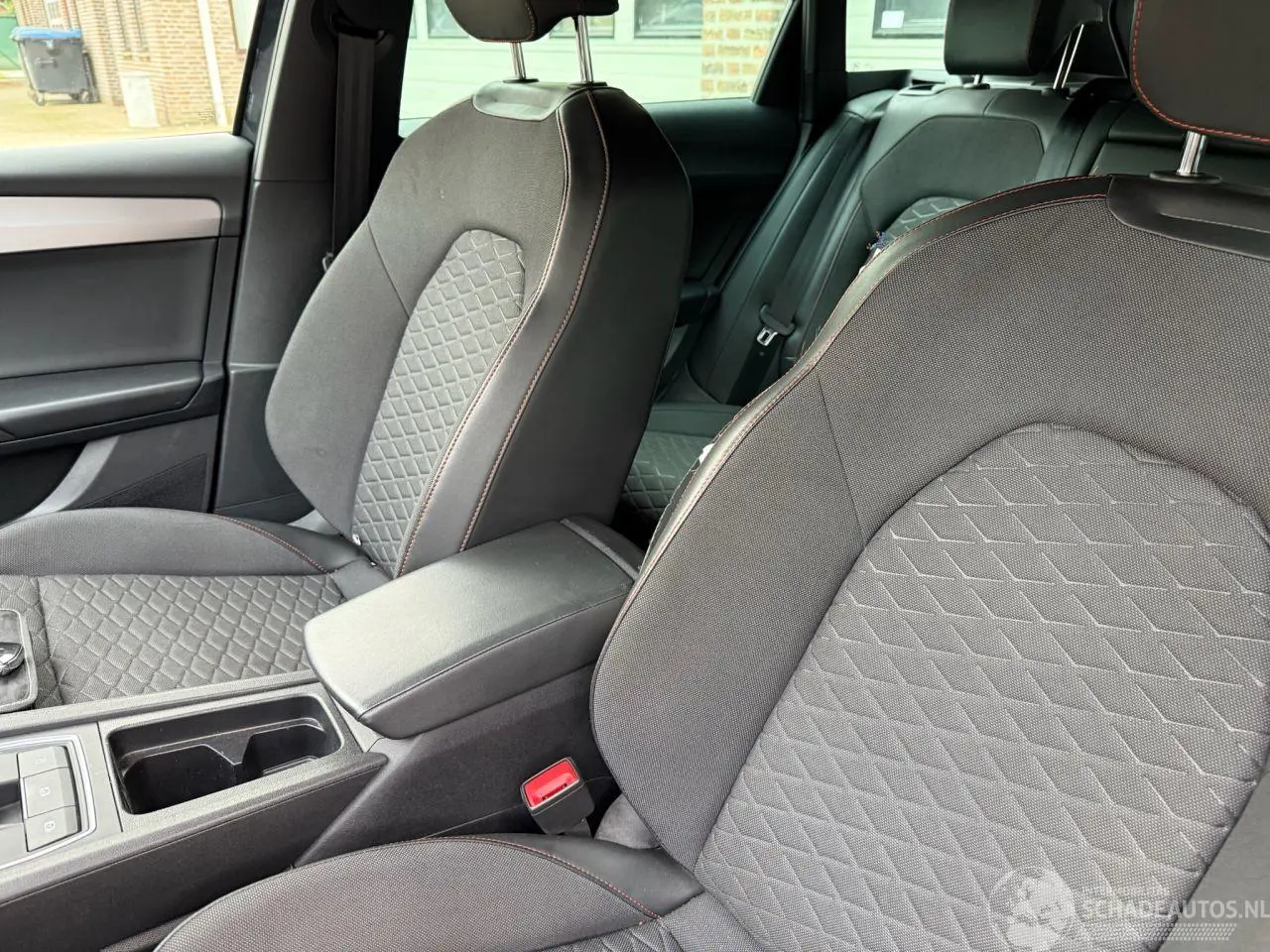 Seat Leon 2023 фото 8