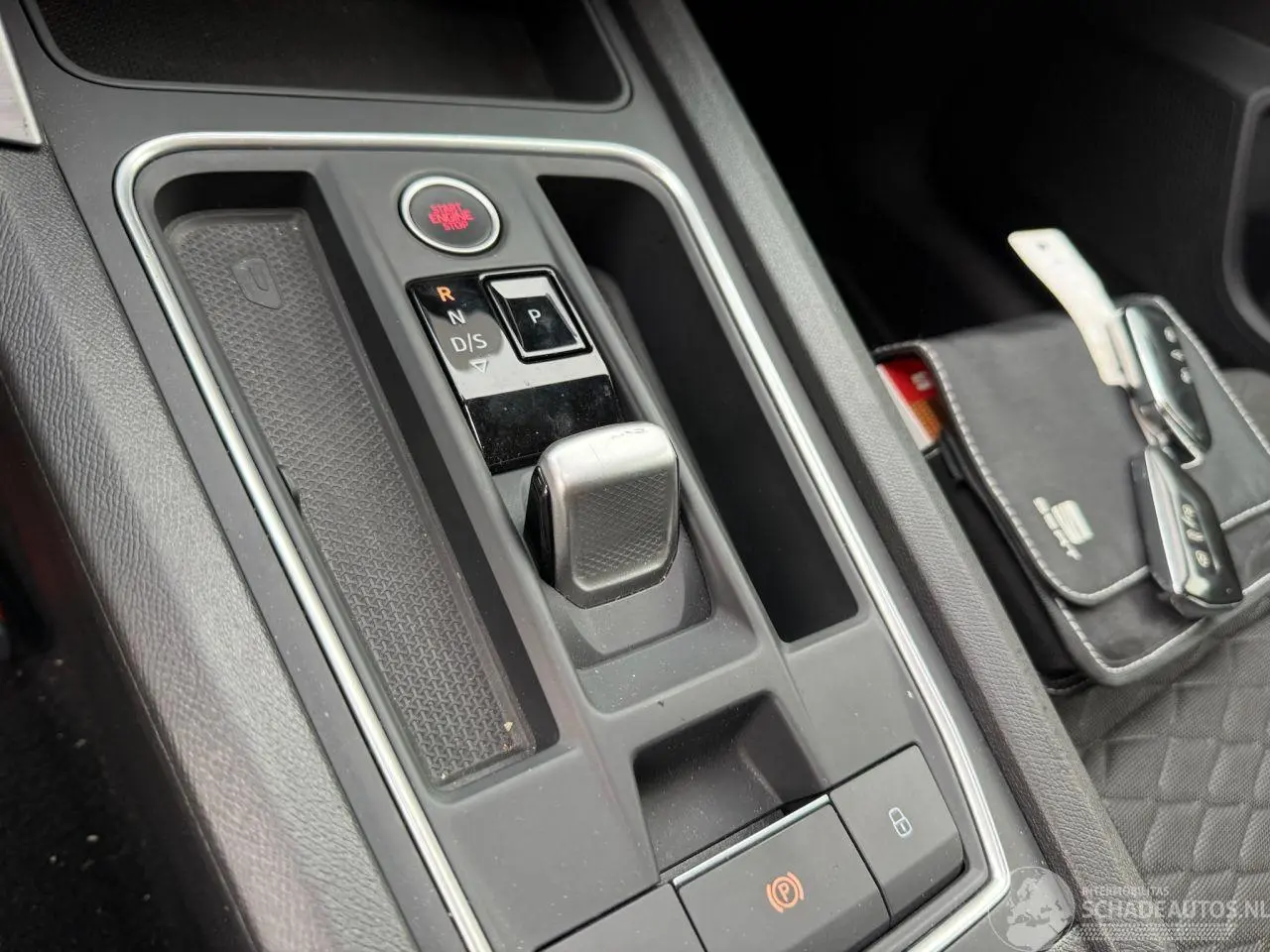 Seat Leon 2023 фото 12