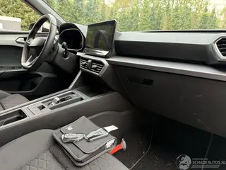 Seat Leon 2023 фото 5