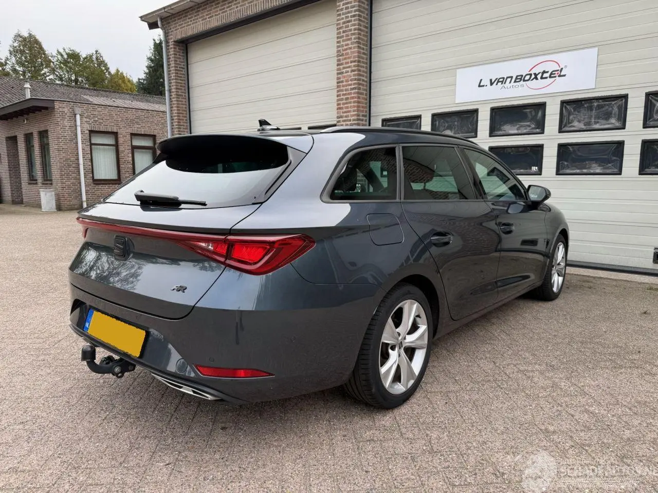 Seat Leon 2023 фото 3