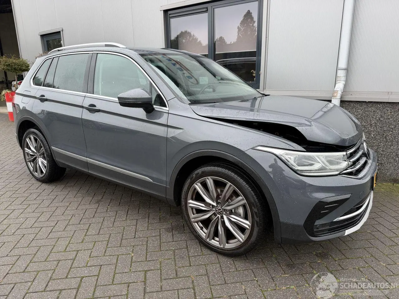 Volkswagen Tiguan 2021 фото 2
