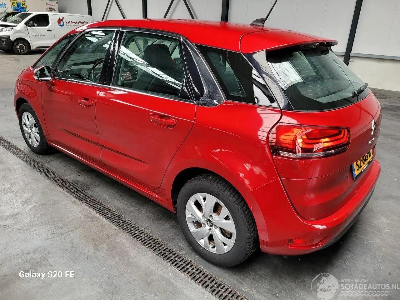 Citroën C4 2018 photo 2