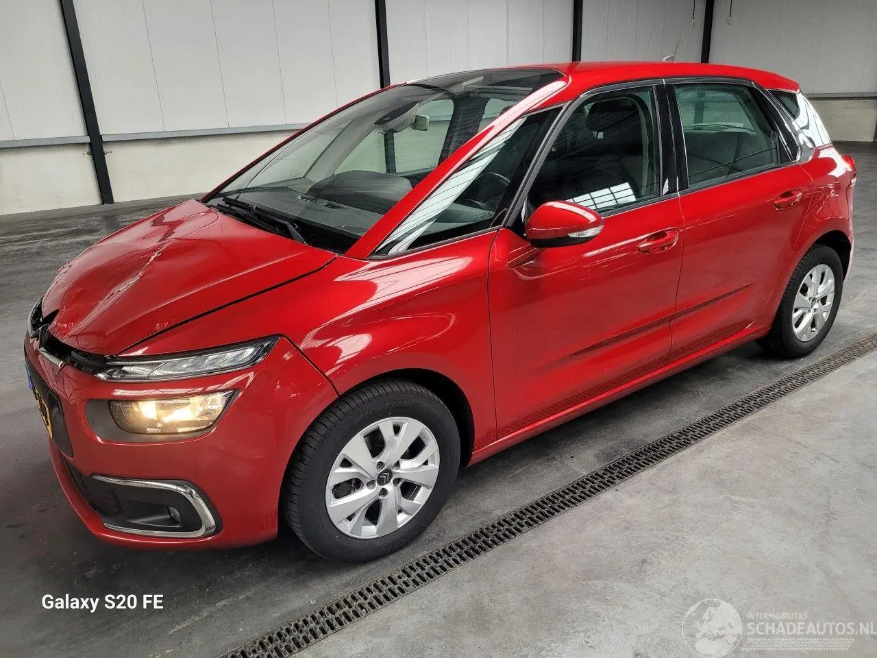 Citroën C4 2018 photo 1