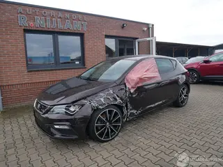 Seat Leon 2018 фото 1