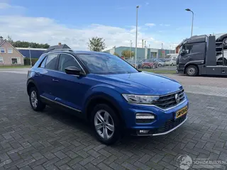 Volkswagen T-Roc 2018 photo 5