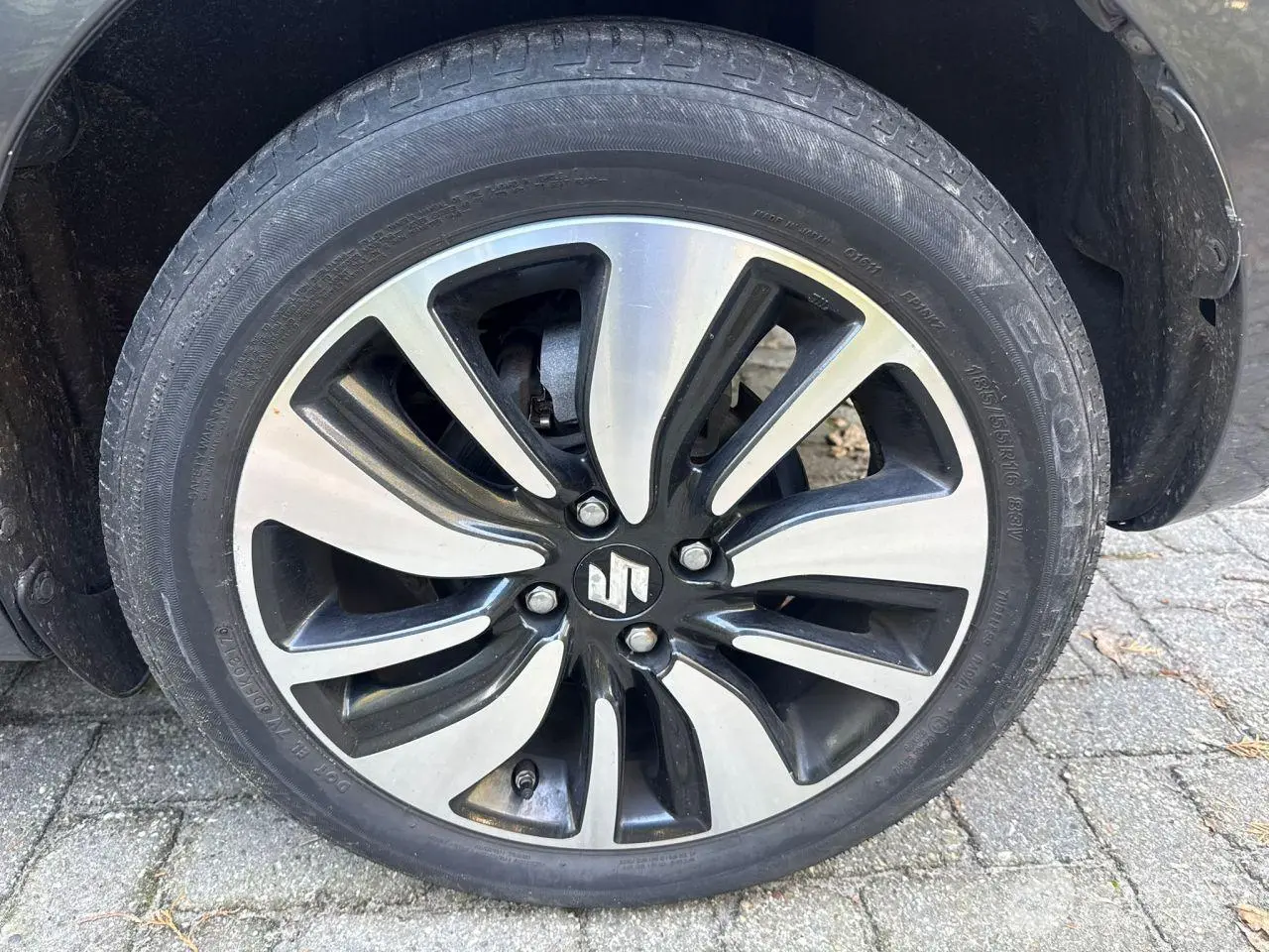 Suzuki Swift 2017 photo 12
