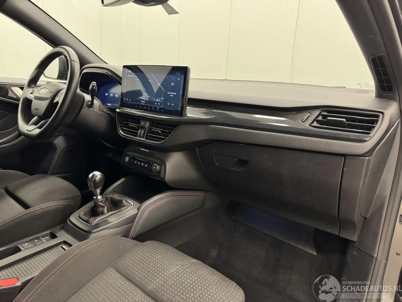 Ford Focus 2023 photo 12