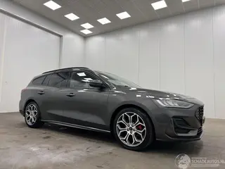 Ford Focus 2023 photo 1