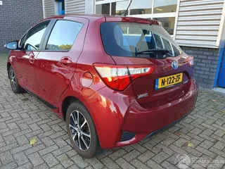 Toyota Yaris 2018 photo 3