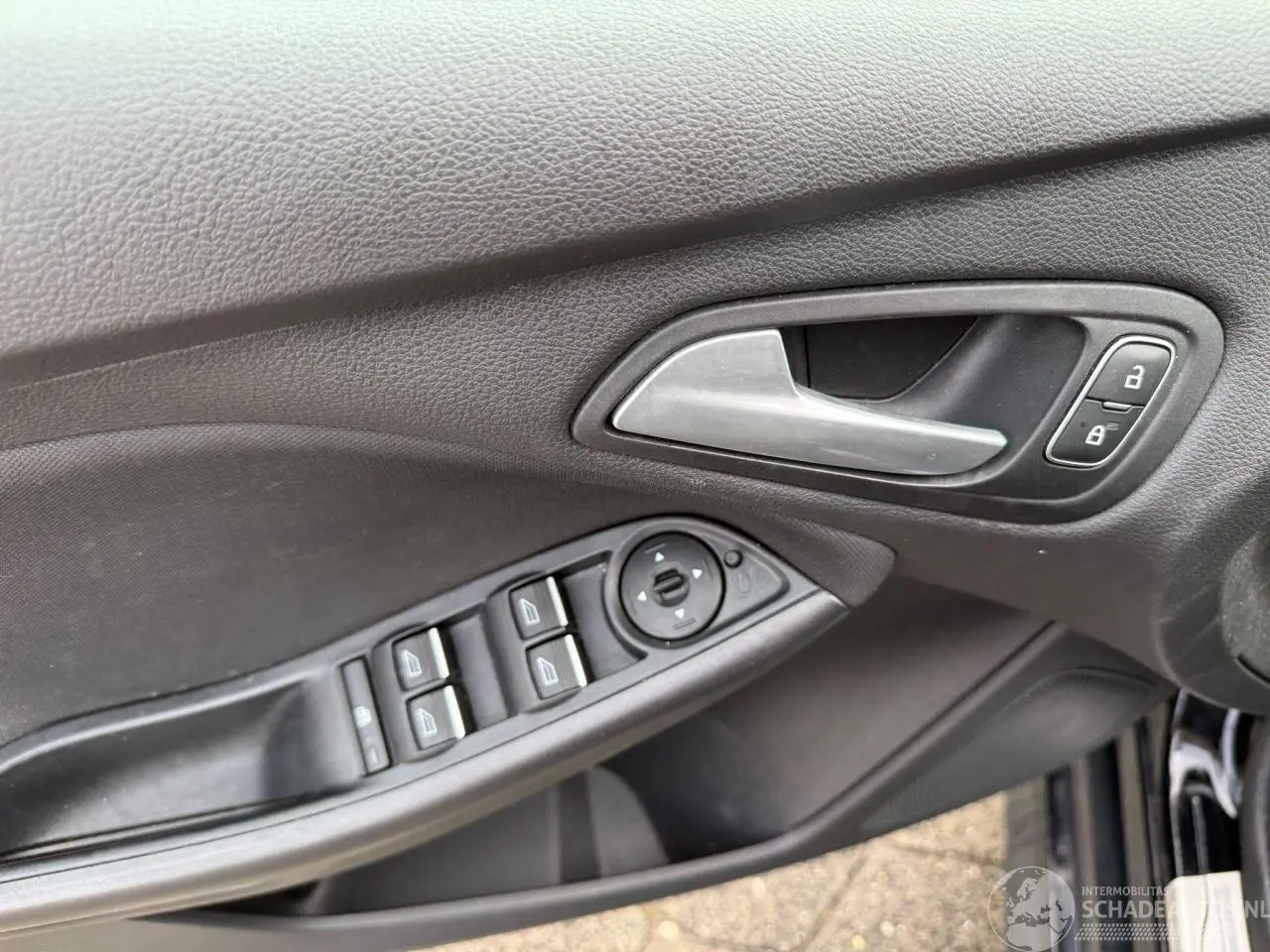 Ford Focus 2018 photo 15