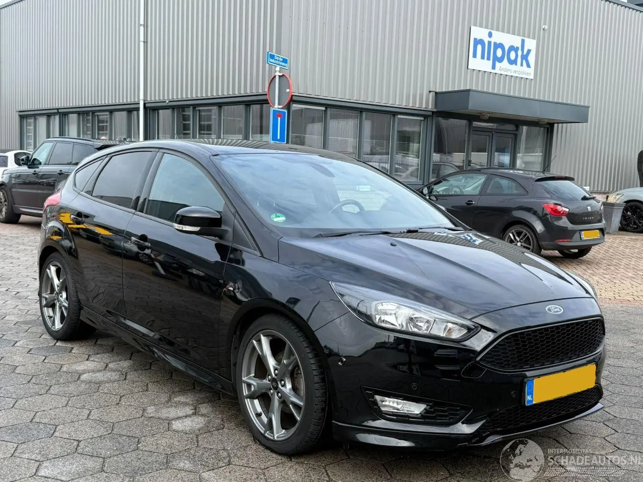 Ford Focus 2018 photo 3