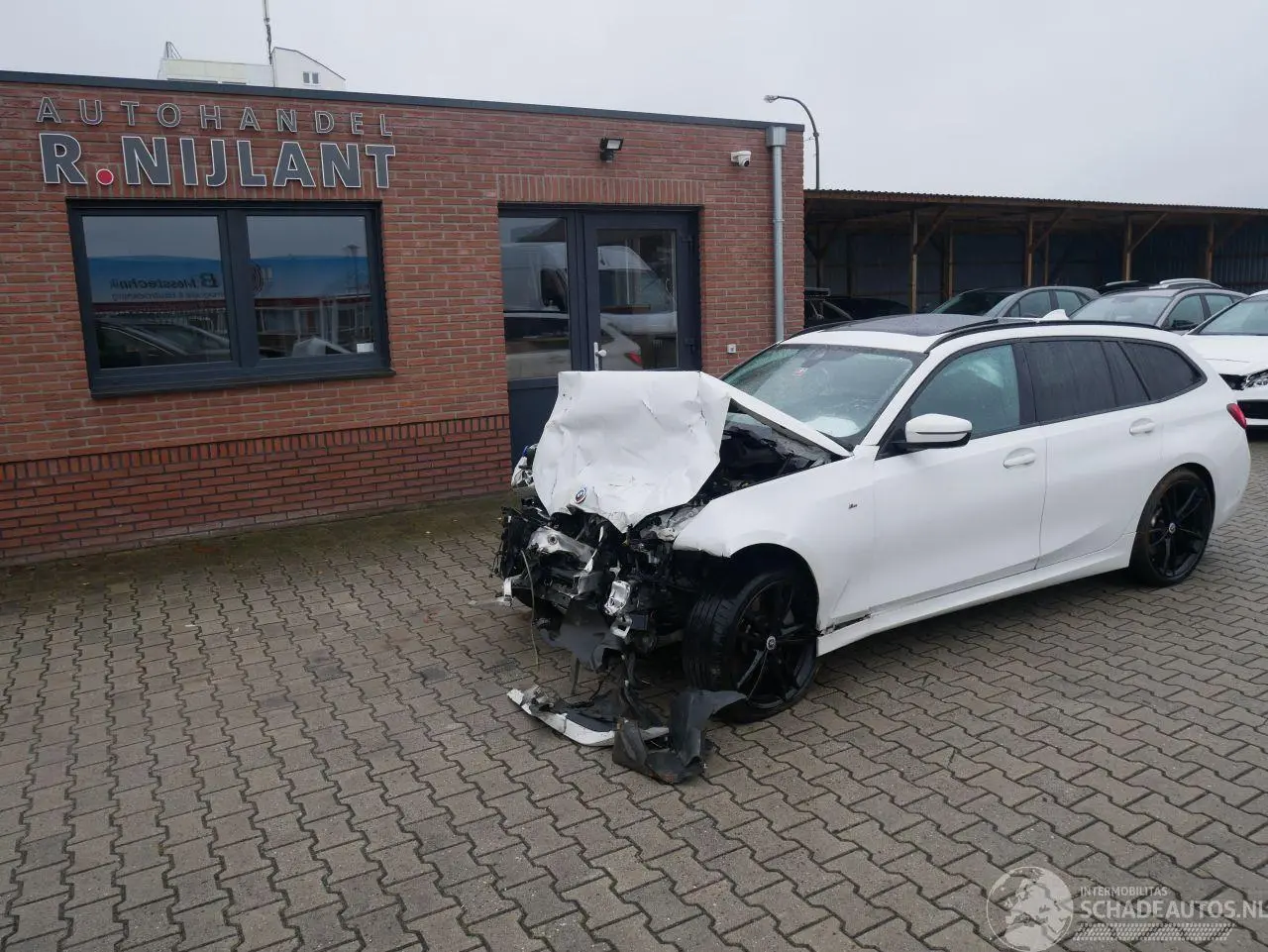 BMW 3-serie 2022 foto 1
