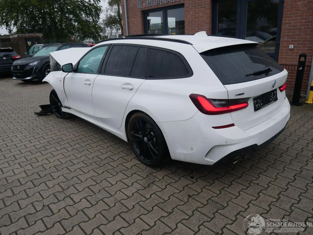 BMW 3-serie 2022 foto 2