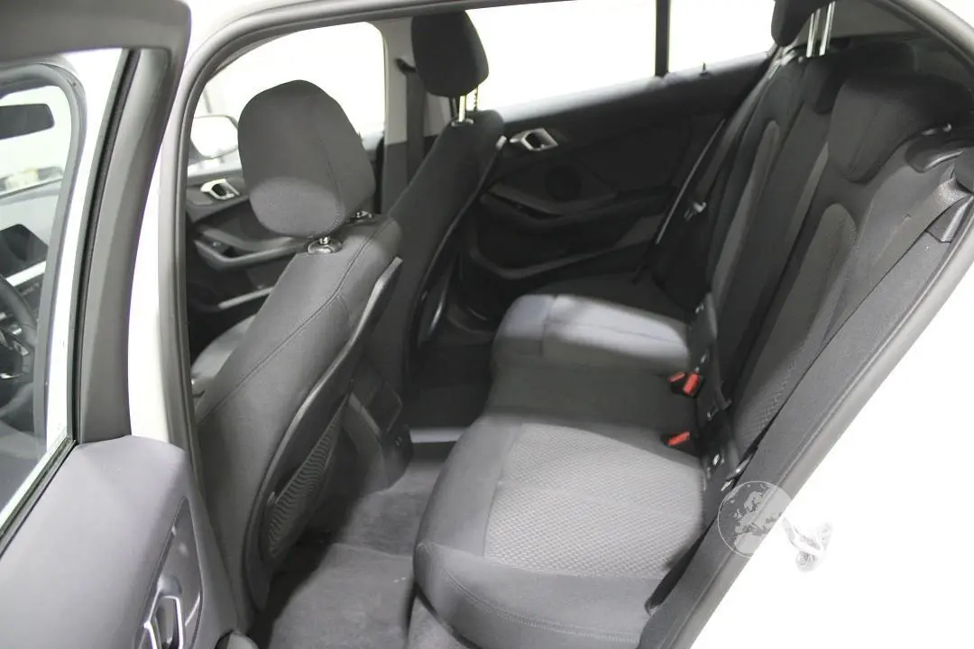 BMW 1-serie 2023 photo 12