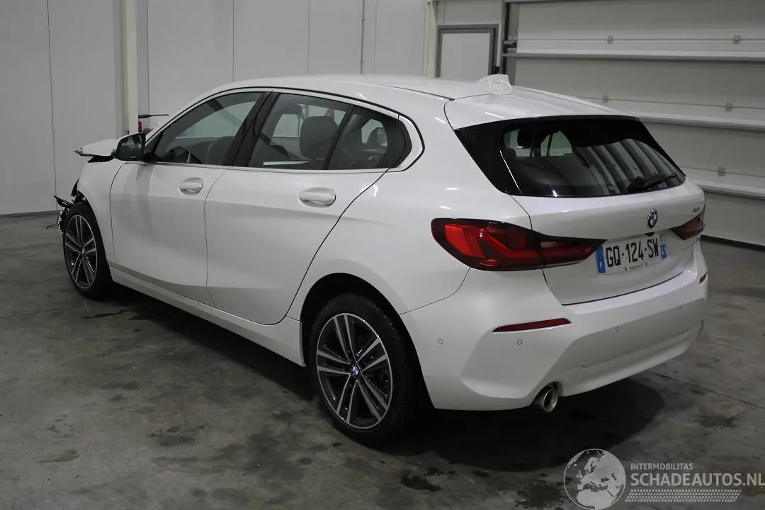 BMW 1-serie 2023 photo 4
