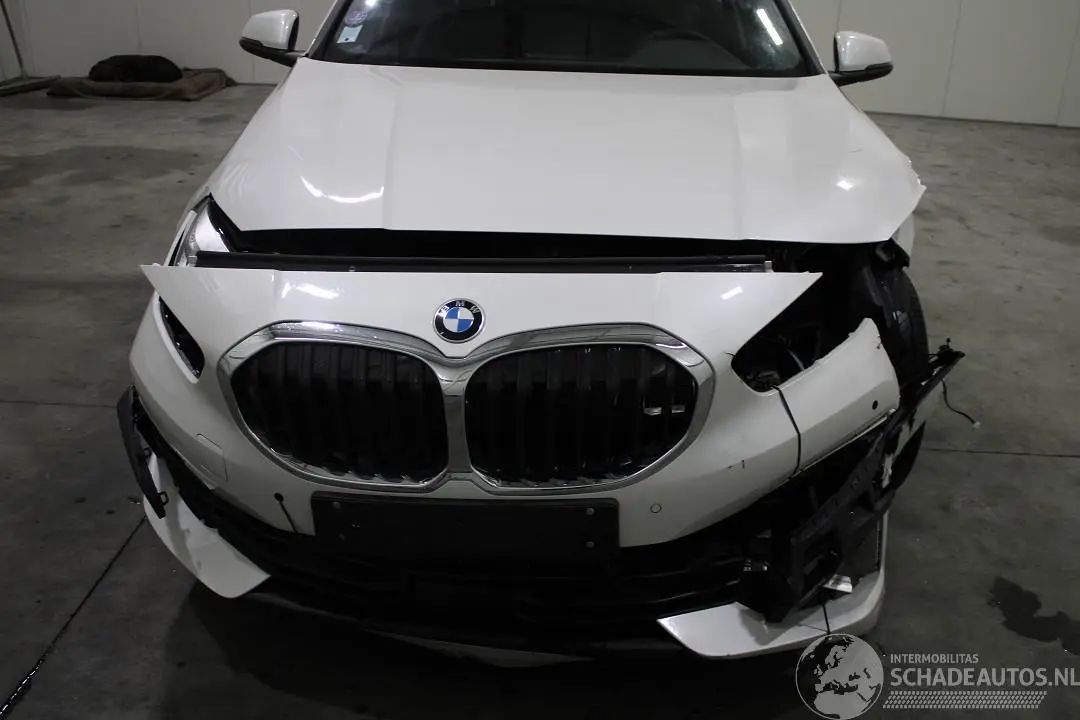 BMW 1-serie 2023 photo 5