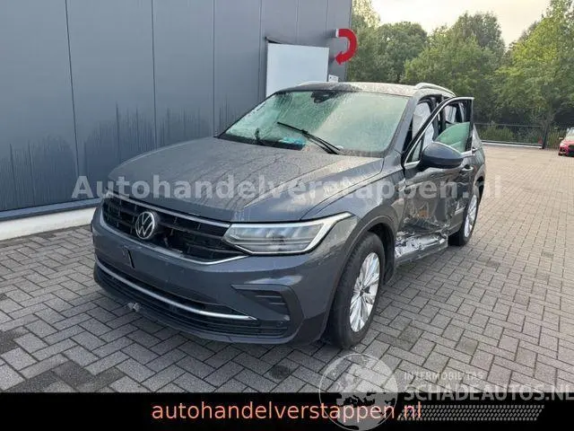 Volkswagen Tiguan 2021 фото 3