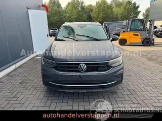 Volkswagen Tiguan 2021 фото 11