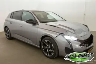 Peugeot 308 2023 фото 2